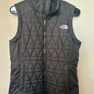 The North Face Black Puffy Vest | Women’s Small | Good Condition
